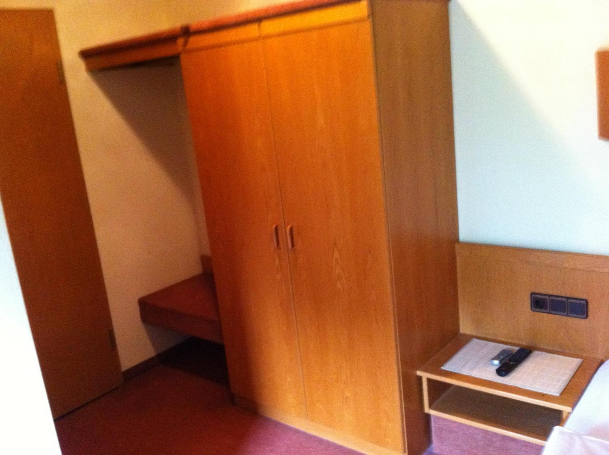 Hotel Bacchusstube Garni Goldbach  Экстерьер фото
